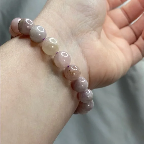 Elegant Pink Amethyst Beaded Bracelet - Picture 8 of 8